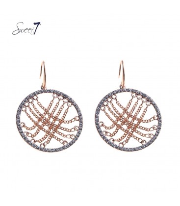 Rose gold oorhangers met strass steentjes en kettinkjes kruislings in de hanger