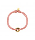 Roze satijnen armband met goudkleurig clipdetail